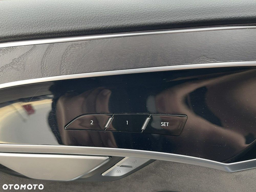 Audi A8 50 TDI quattro tiptronic - 15