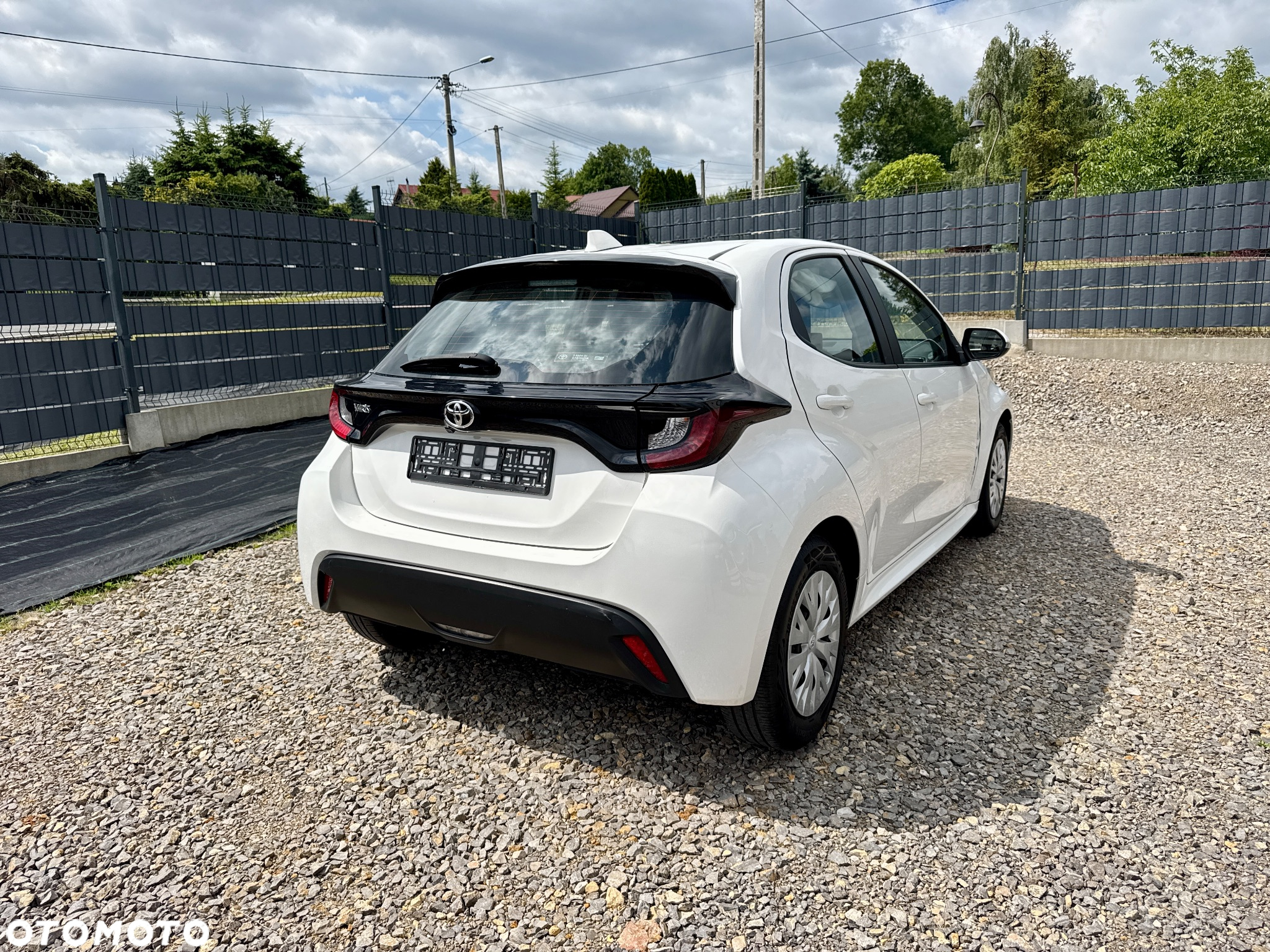Toyota Yaris - 4