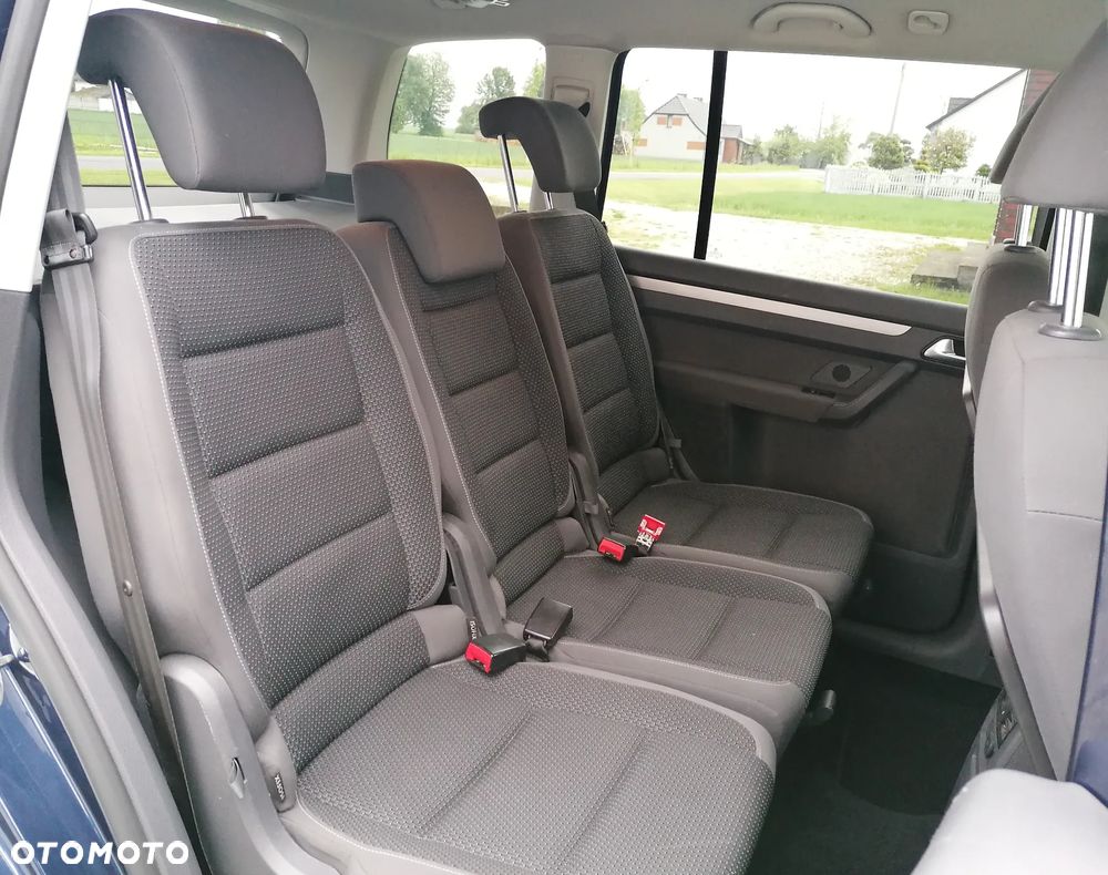 Volkswagen Touran 2.0 TDI DPF DSG Highline - 19