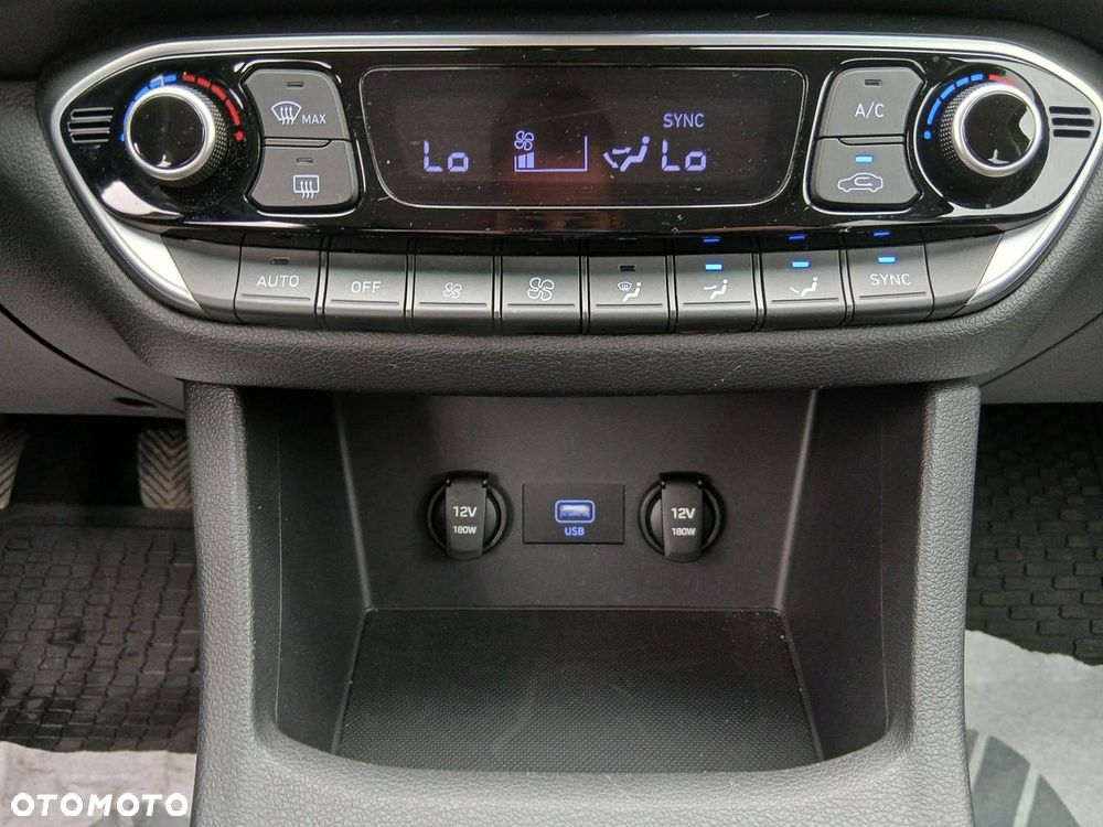 Hyundai i30 1.5 T-GDI 48V Smart - 21