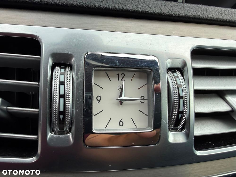Mercedes-Benz Klasa E 220 CDI 7G-TRONIC Elegance - 21