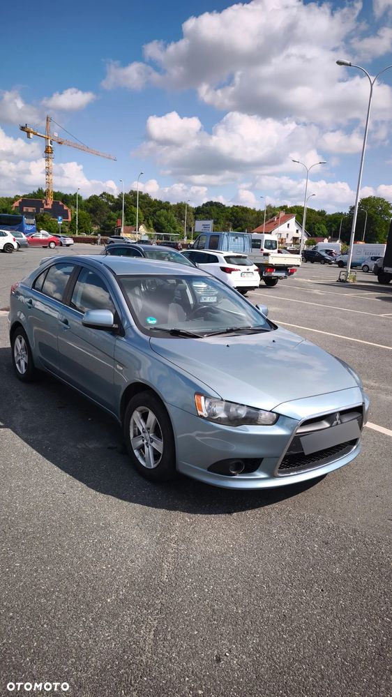 Mitsubishi Lancer 1.8 Invite - 3