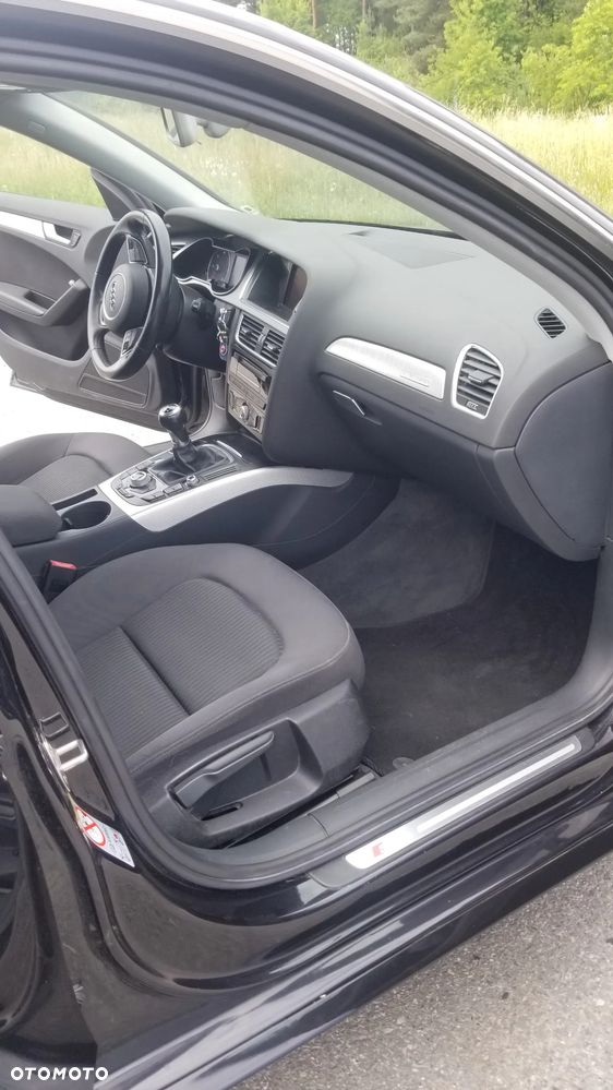 Audi A4 Avant 2.0 TDI DPF quattro S line Sportpaket - 11