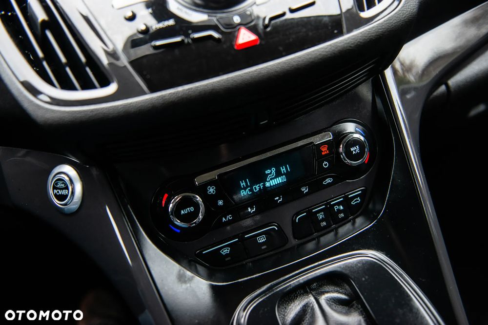 Ford Kuga 2.0 TDCi 4x4 Titanium - 35