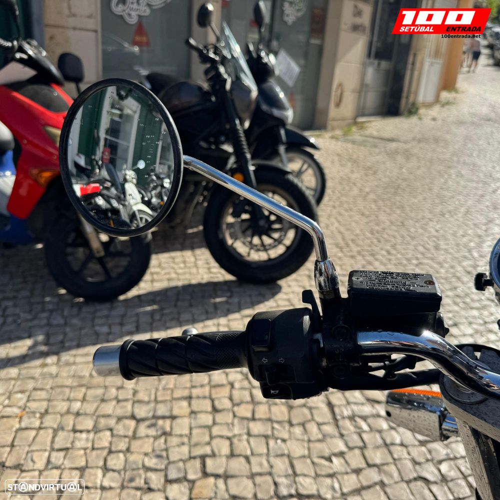 Yamaha XJR 1300 - 12