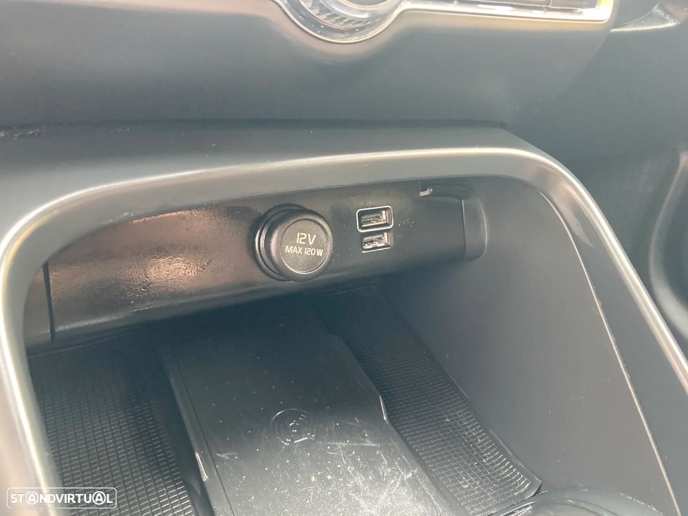 Volvo XC 40 T2 Essential Aut. - 26