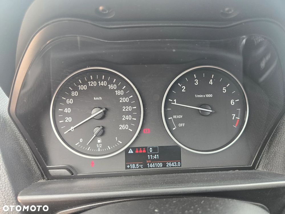 BMW Seria 1 118i - 16
