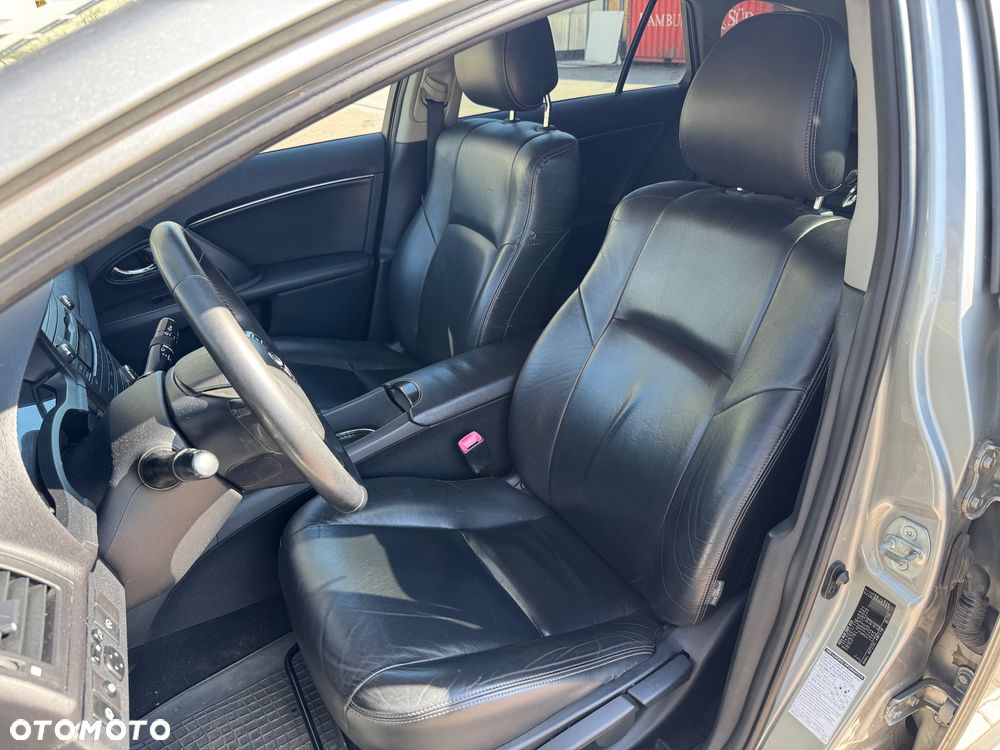 Toyota Avensis 2.0 D-4D Sol - 12