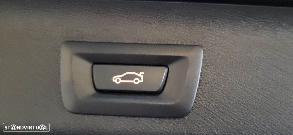 BMW 520 d Pack Desportivo M Auto - 16