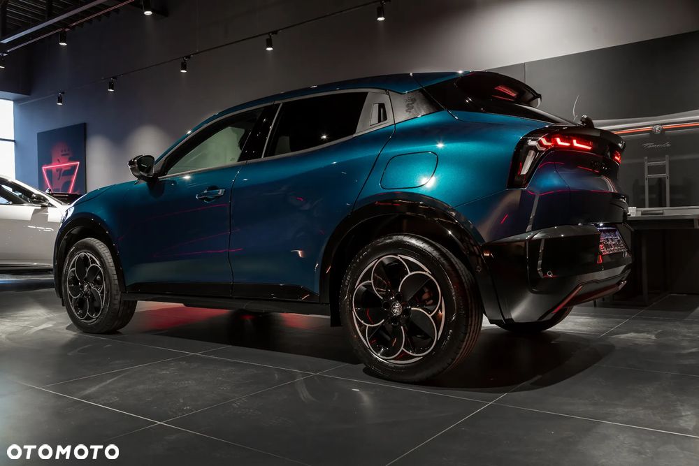 Alfa Romeo Junior 1.2 mHEV Ti eDCT - 4