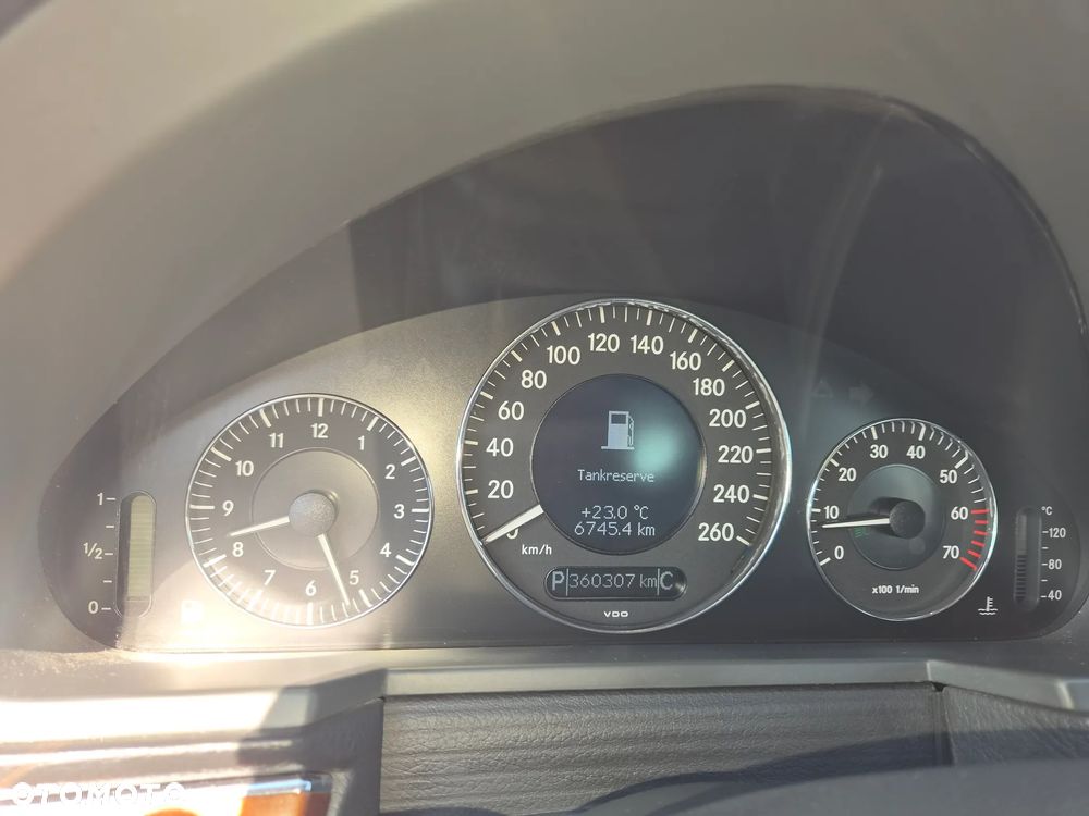 Mercedes-Benz Klasa E 320 4-Matic Elegance - 11