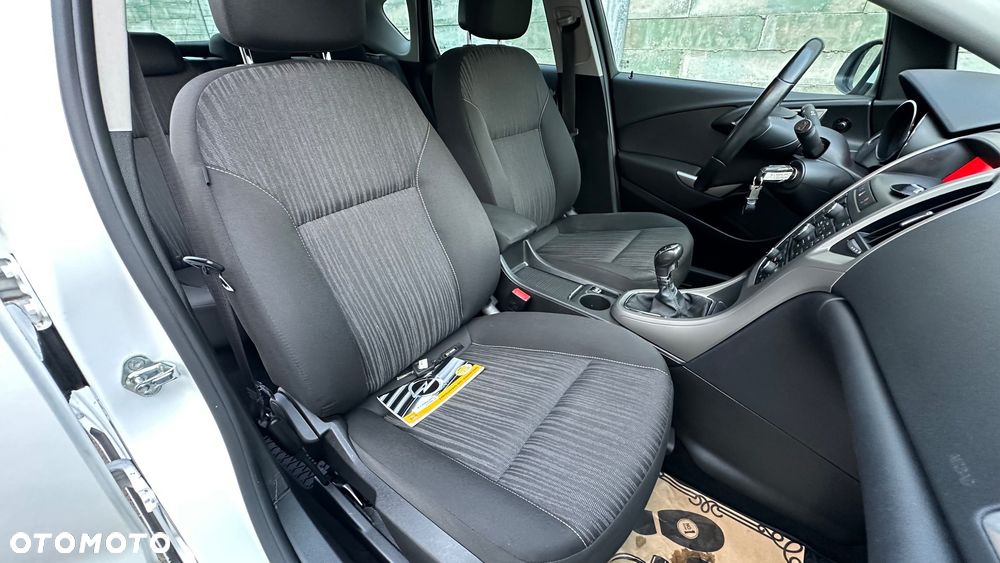Opel Astra 1.4 Turbo Design Edition - 23