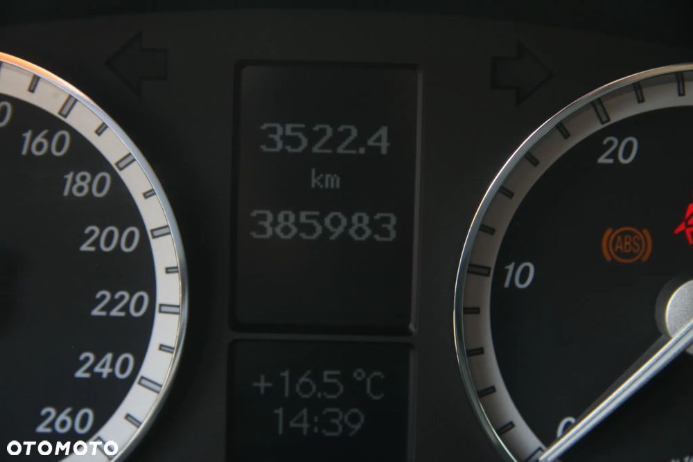 Mercedes-Benz Klasa C 200 CDI Classic Sport Edition - 16