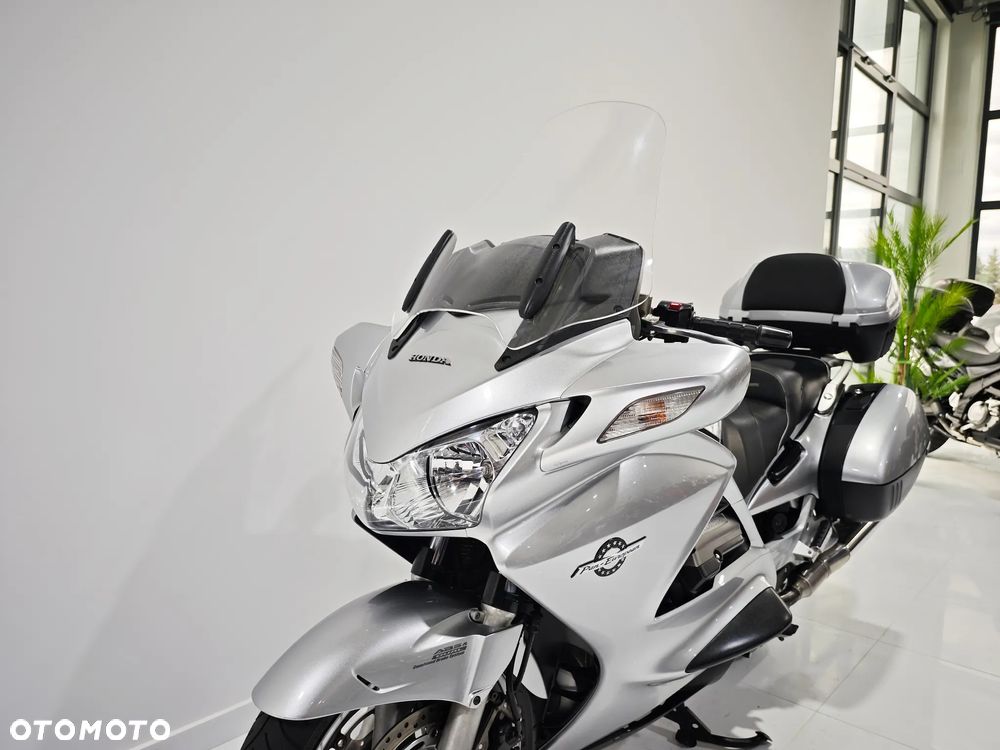 Honda ST - 14
