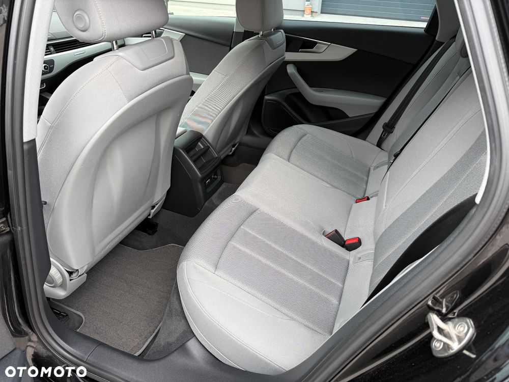Audi A4 Allroad - 17