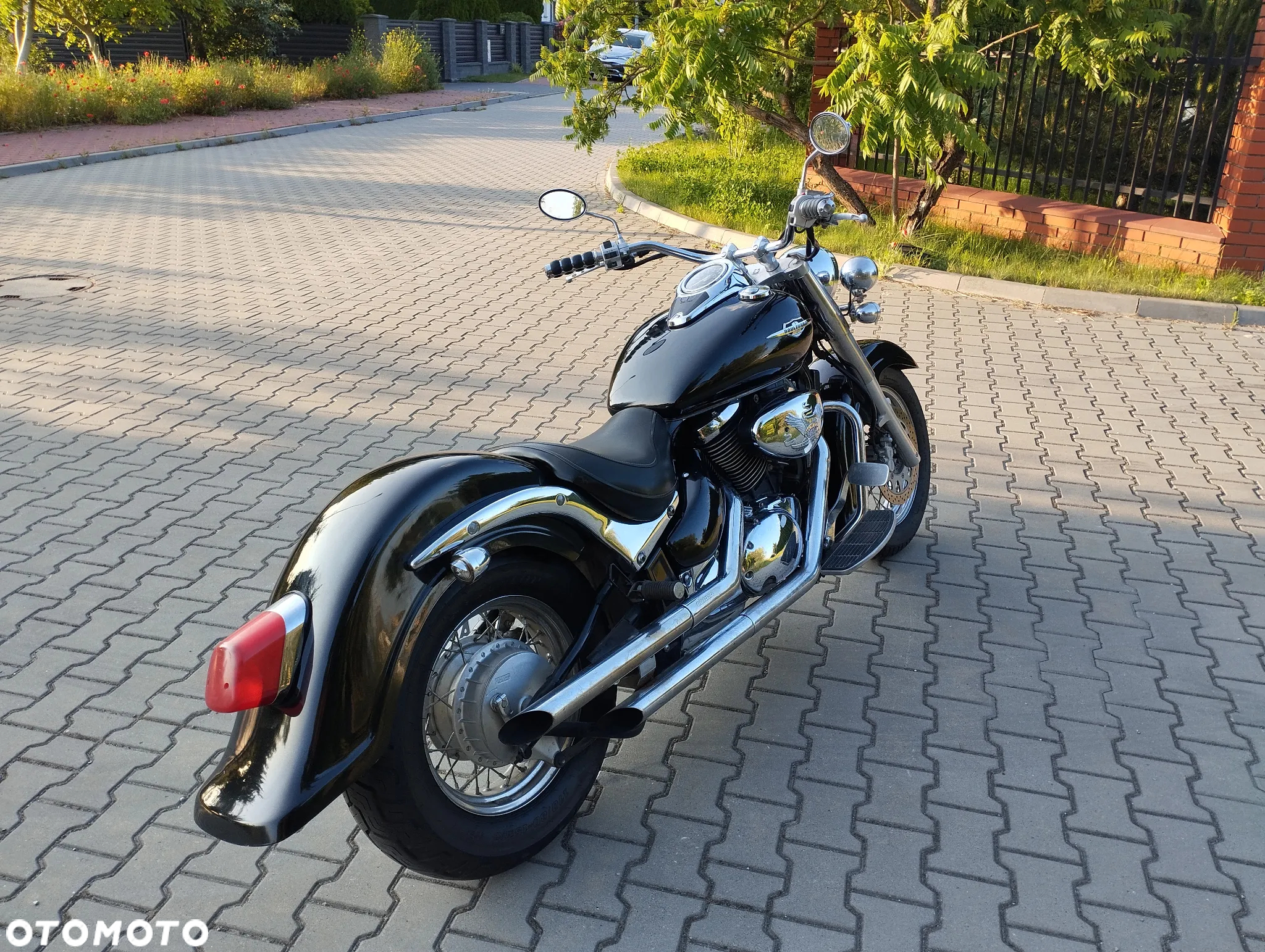 Suzuki Boulevard - 19