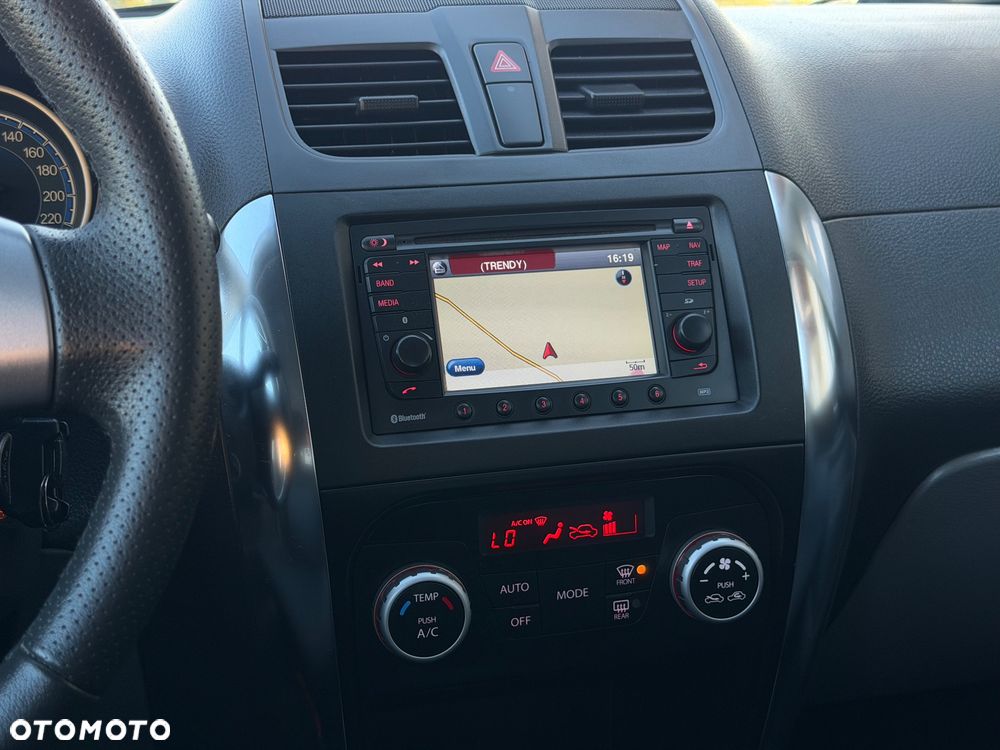 Suzuki SX4 1.6 VVT 4x4 Style - 25