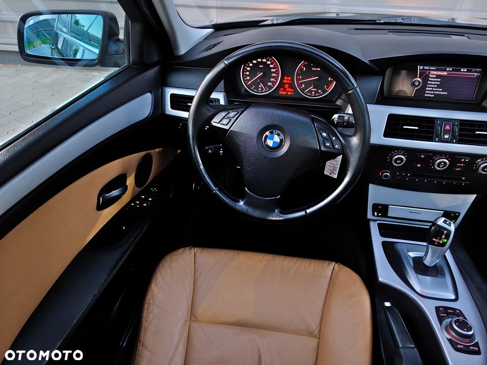 BMW Seria 5 523i Edition Exclusive - 27