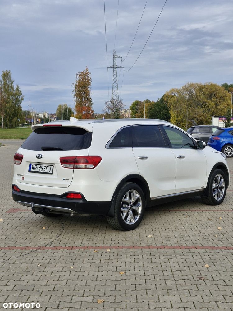 Kia Sorento - 4