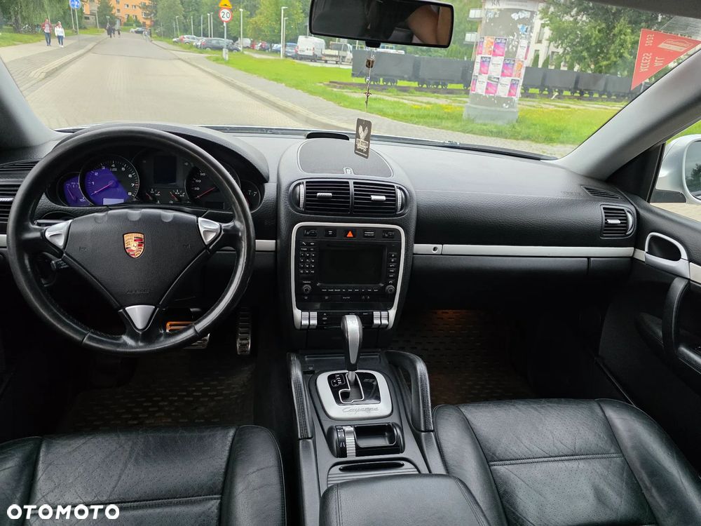 Porsche Cayenne Tiptronic S - 13