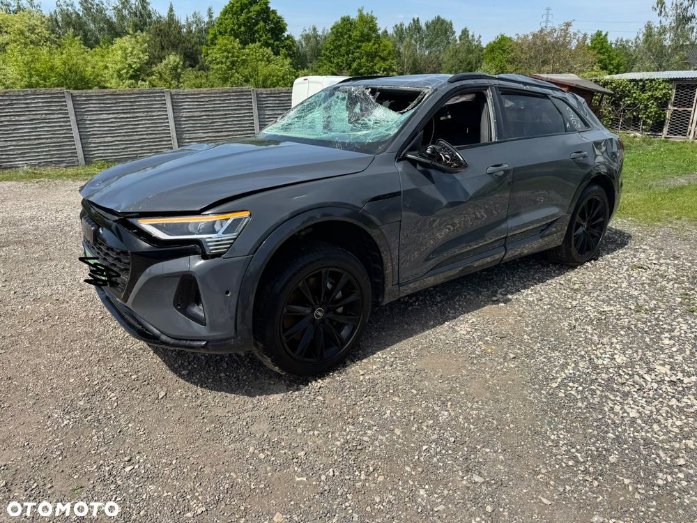 Audi Q8 Sportback e-tron - 2