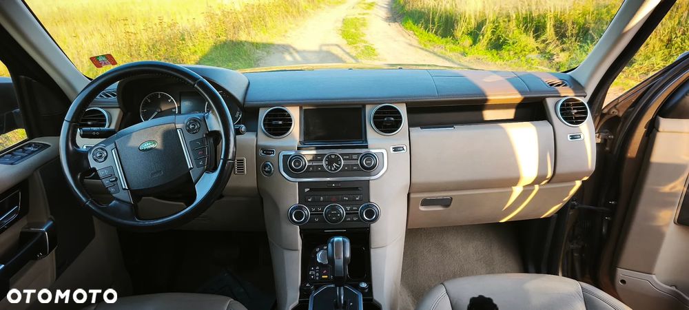 Land Rover Discovery 3.0D V6 SE - 6