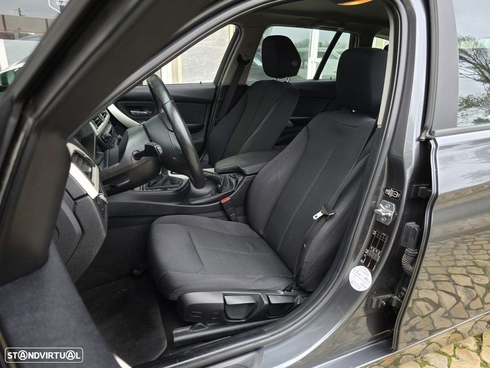 BMW 320 d Touring EfficientDynamics - 6