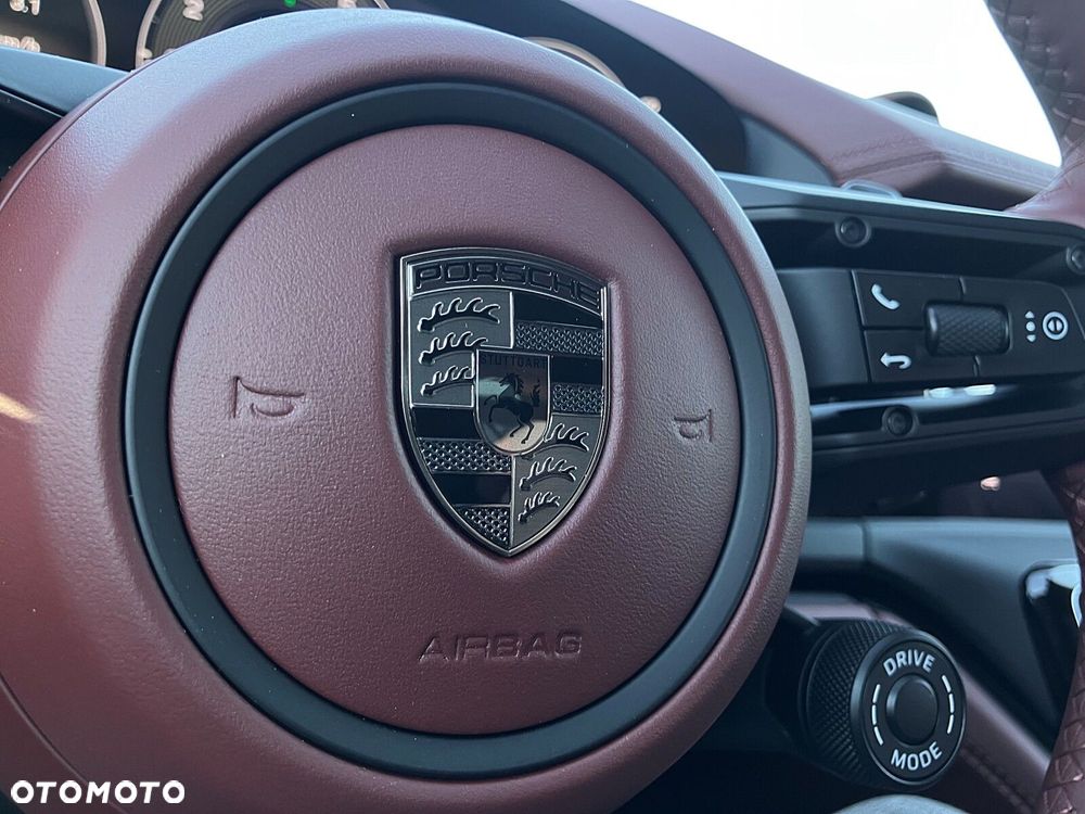 Porsche Panamera - 35