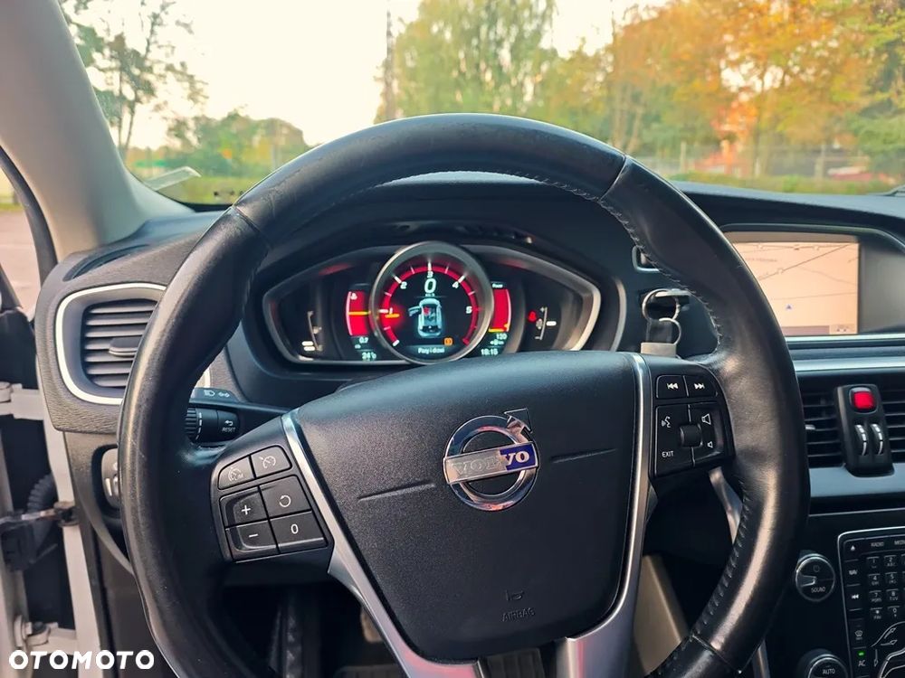 Volvo V40 D2 Momentum - 34