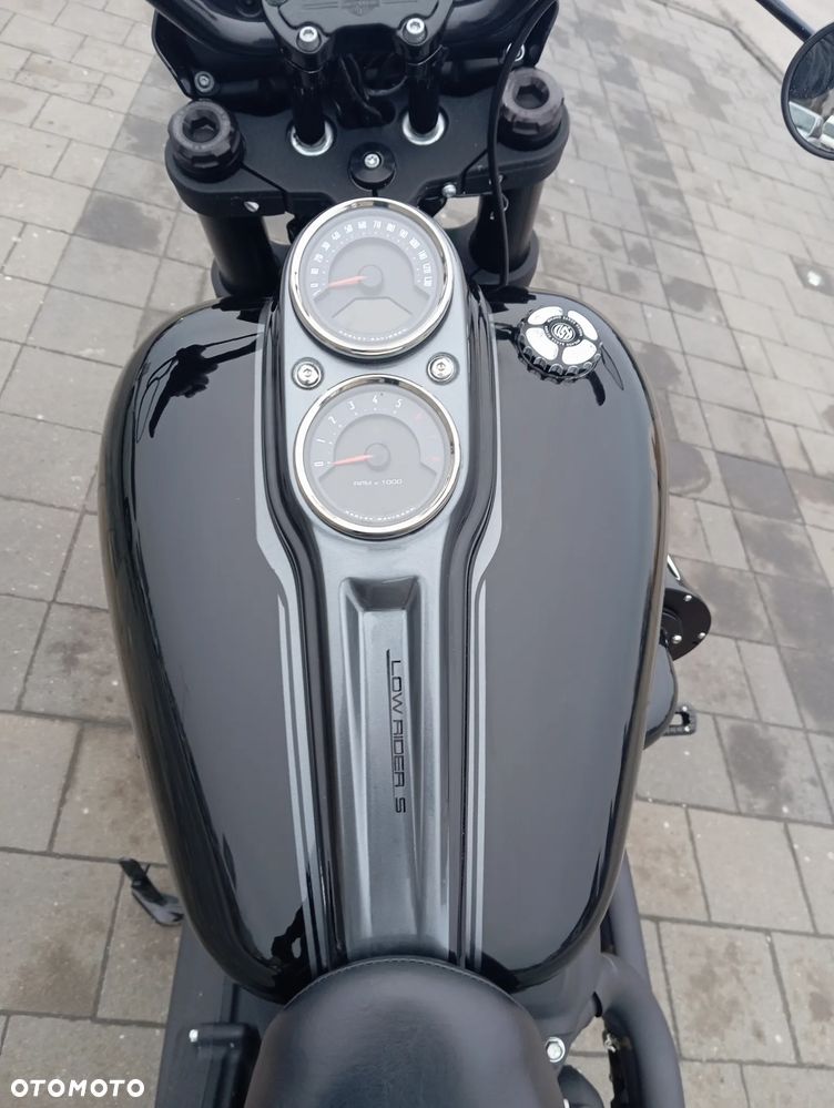 Harley-Davidson Softail Low Rider - 12