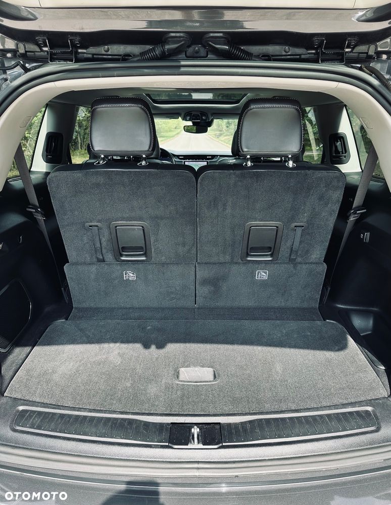 Jeep Grand Cherokee - 16