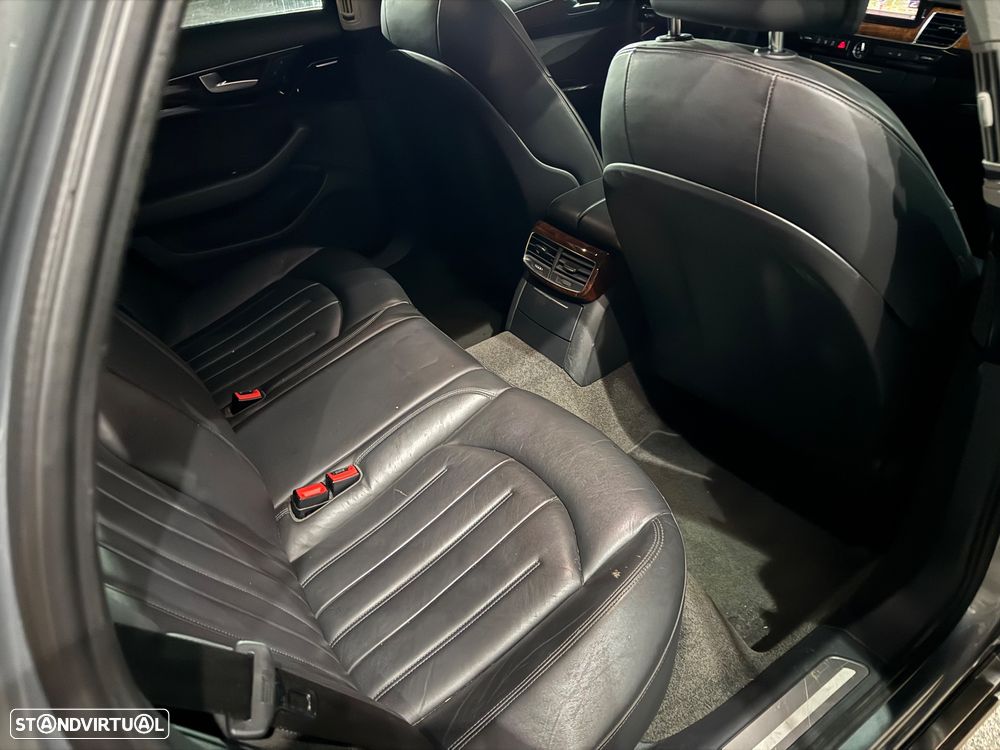 Audi A8 3.0 TDI DPF clean quattro tiptronic - 28