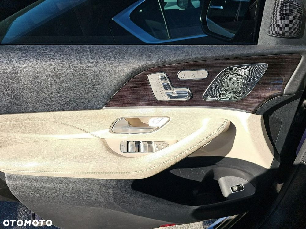 Mercedes-Benz GLS - 16