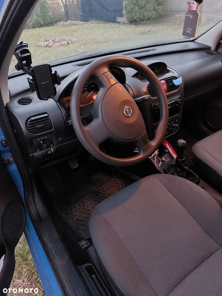 Opel Corsa - 10