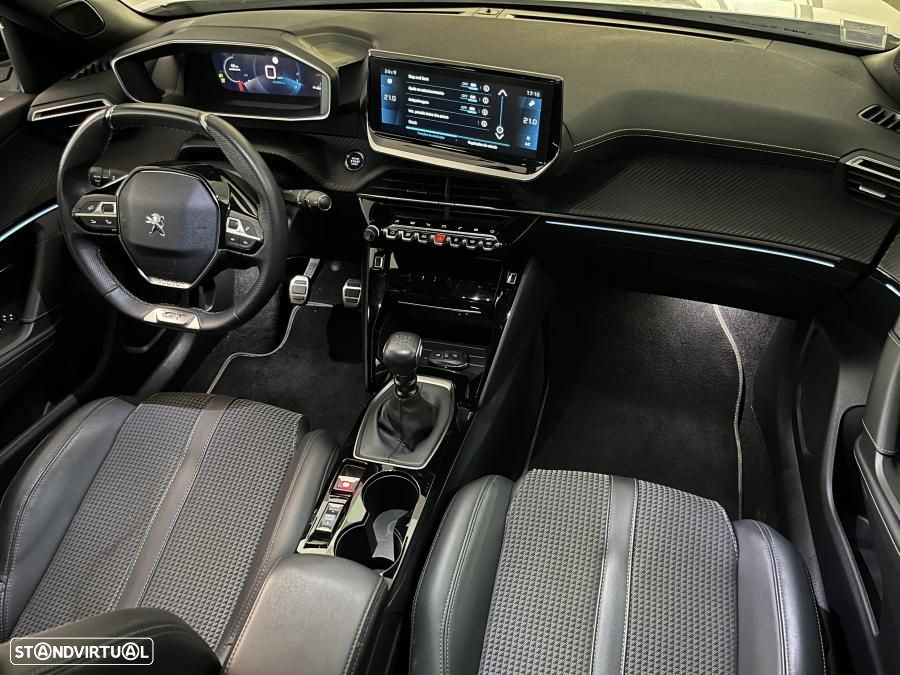 Peugeot 2008 1.2 PureTech GT - 3