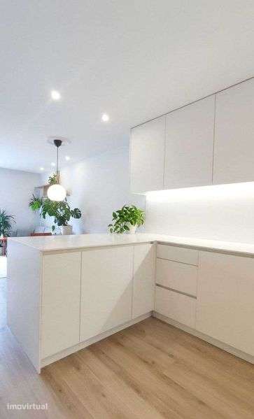 Apartamento t2 à venda na Rua Aurora Teixeira de Castro, 59 - Grande imagem: 2/6