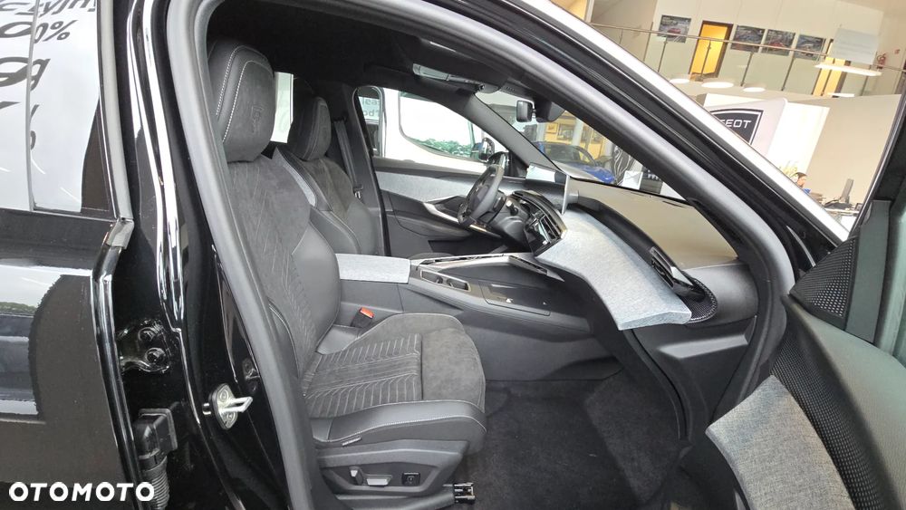 Peugeot 3008 1.2 PureTech mHEV GT E-DCS6 - 12