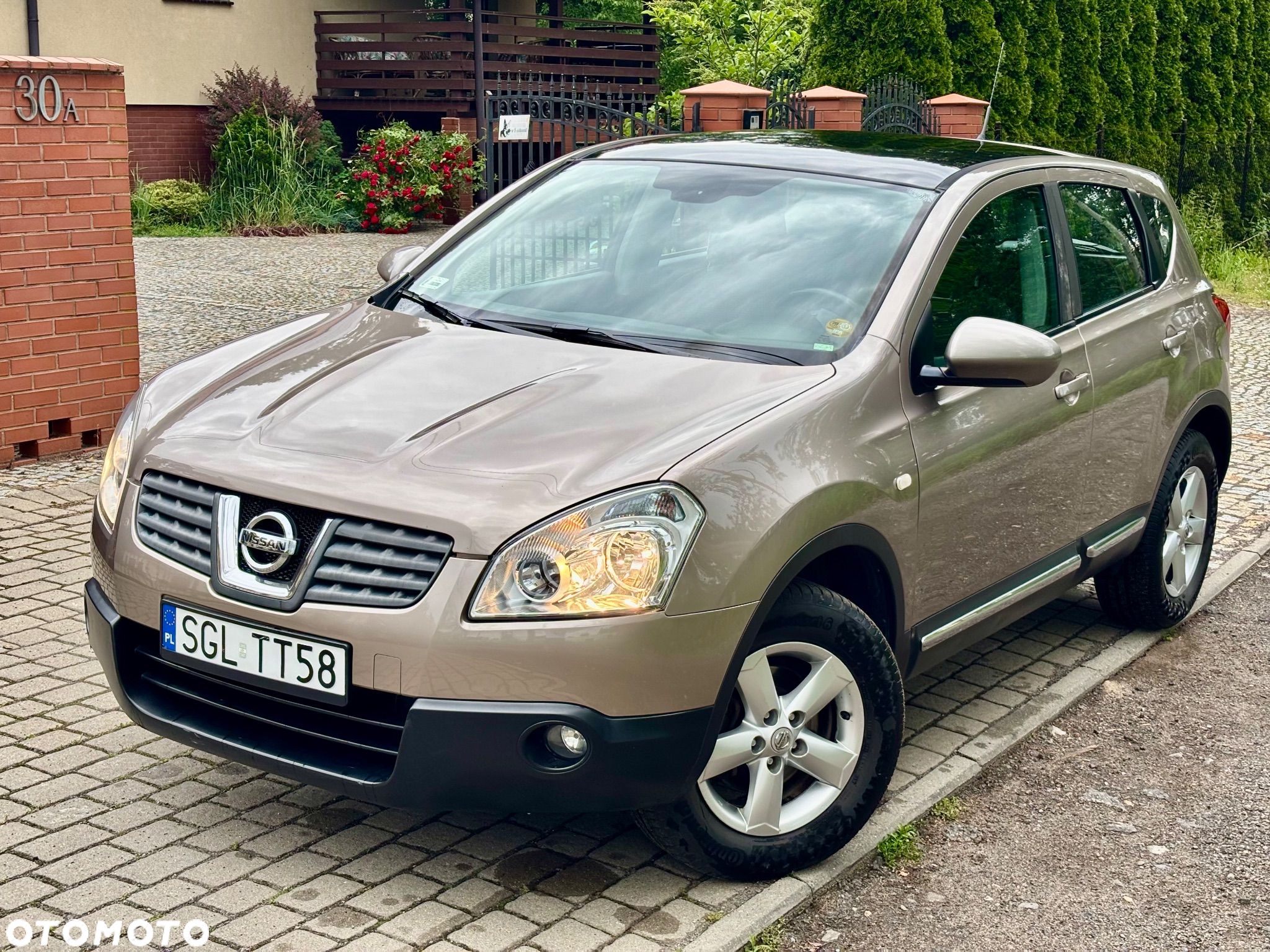 Nissan Qashqai 2.0 4x4 Tekna - 1