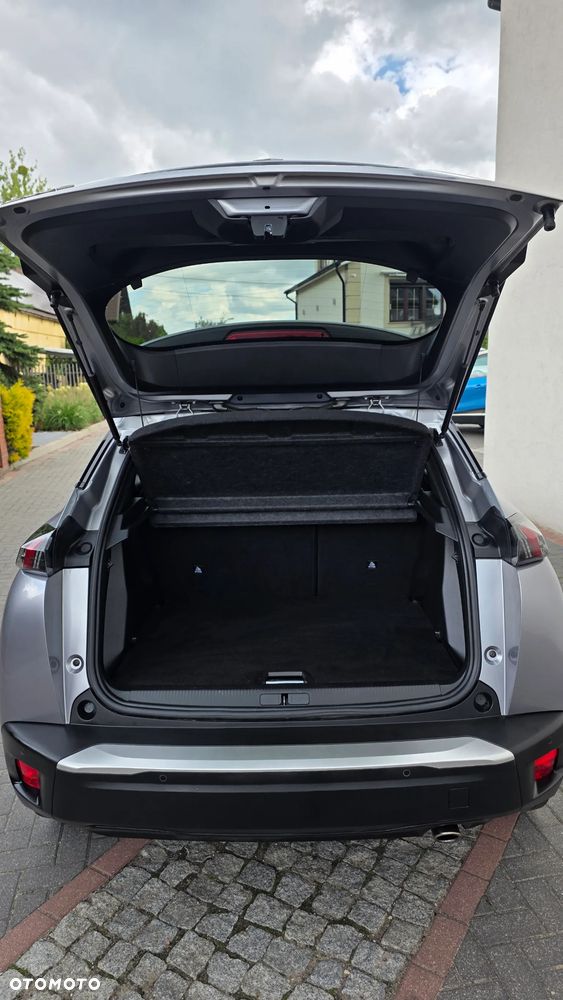 Peugeot 2008 1.5 BlueHDi Allure S&S - 19