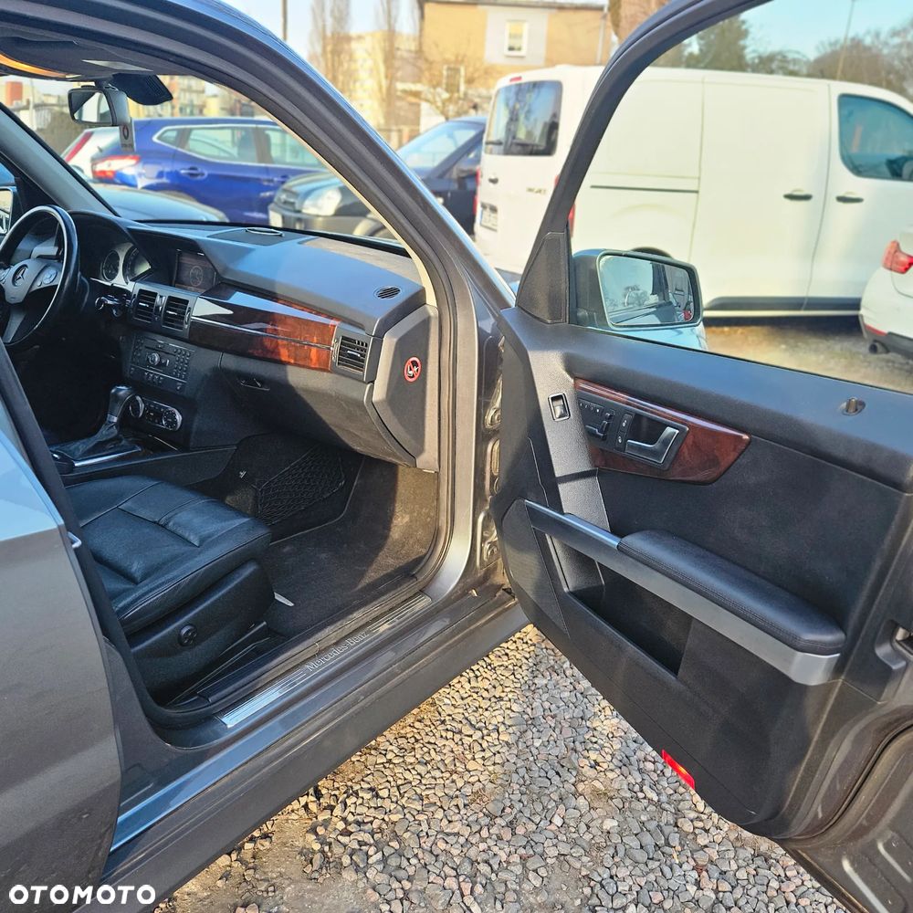 Mercedes-Benz GLK - 28