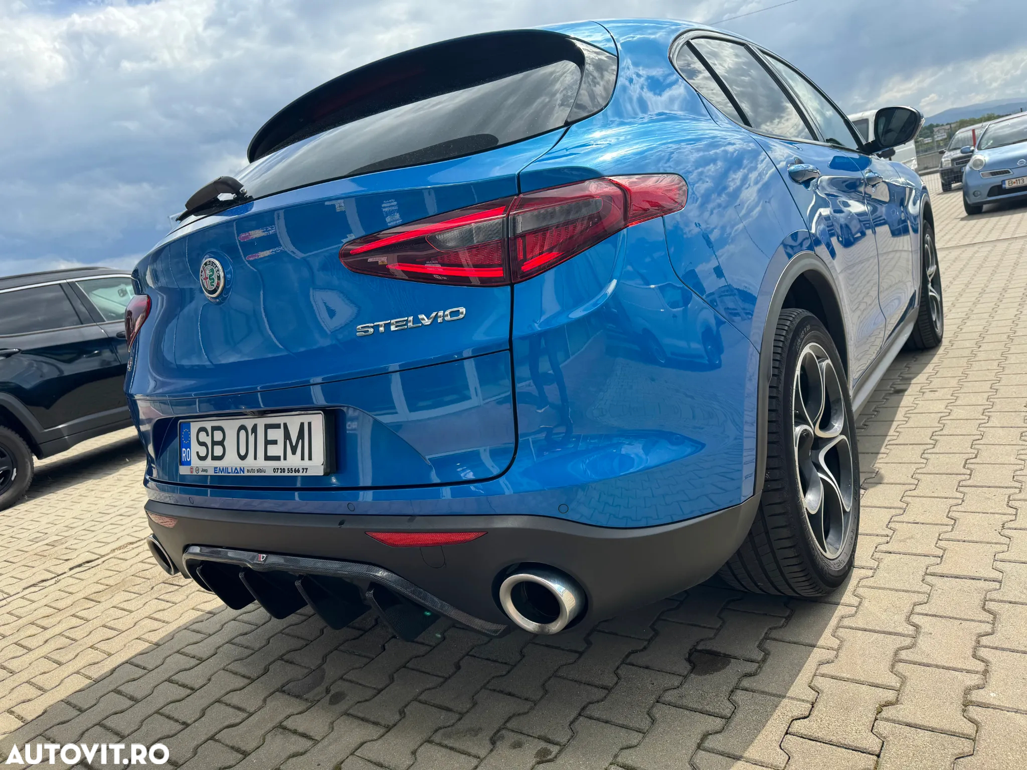Alfa Romeo Stelvio 2.0 Turbo AWD AT8 Veloce - 13