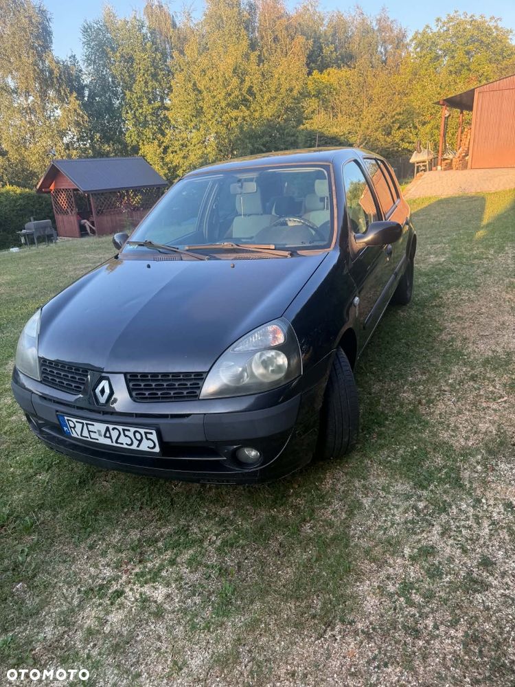 Renault Clio - 2