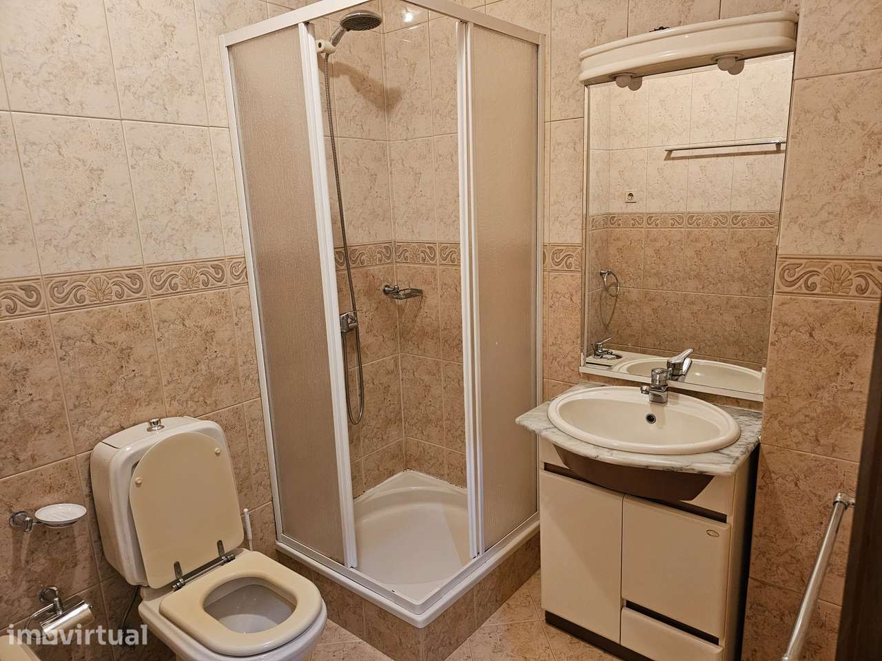 Quarto - Guimarães (Urgezes) - Com despesas incluídas - Grande imagem: 2/10