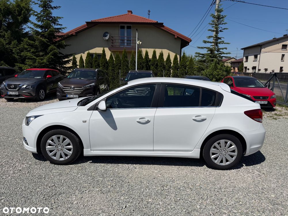 Chevrolet Cruze 1.6 LT - 8