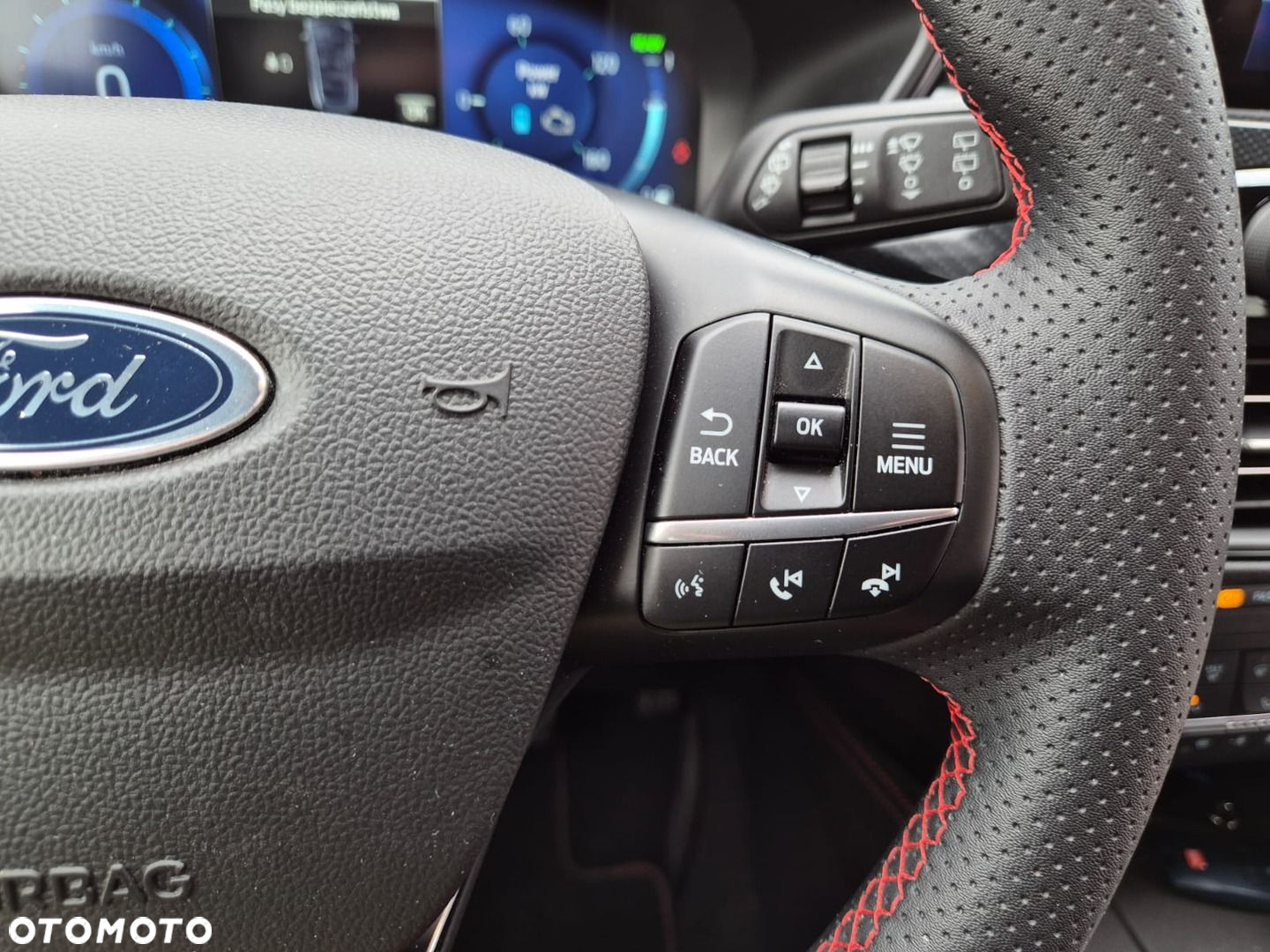 Ford Kuga - 22