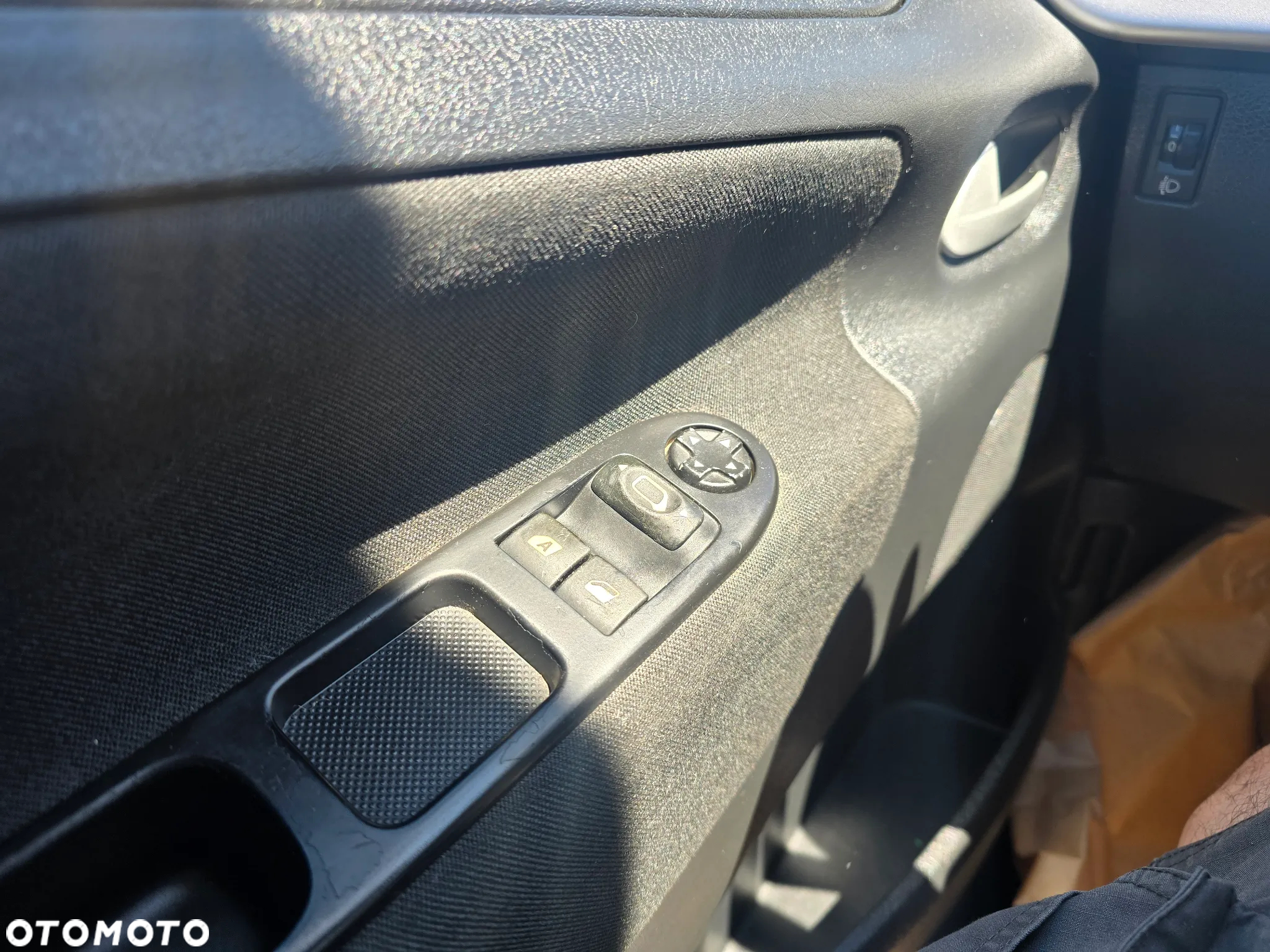 Peugeot 207 1.4 Trendy - 16