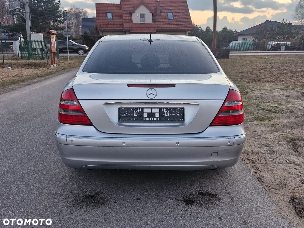 Mercedes-Benz Klasa E 280 4Matic Automatik Elegance - 11