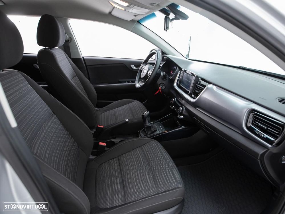 Kia Stonic 1.0 T-GDI Urban - 8
