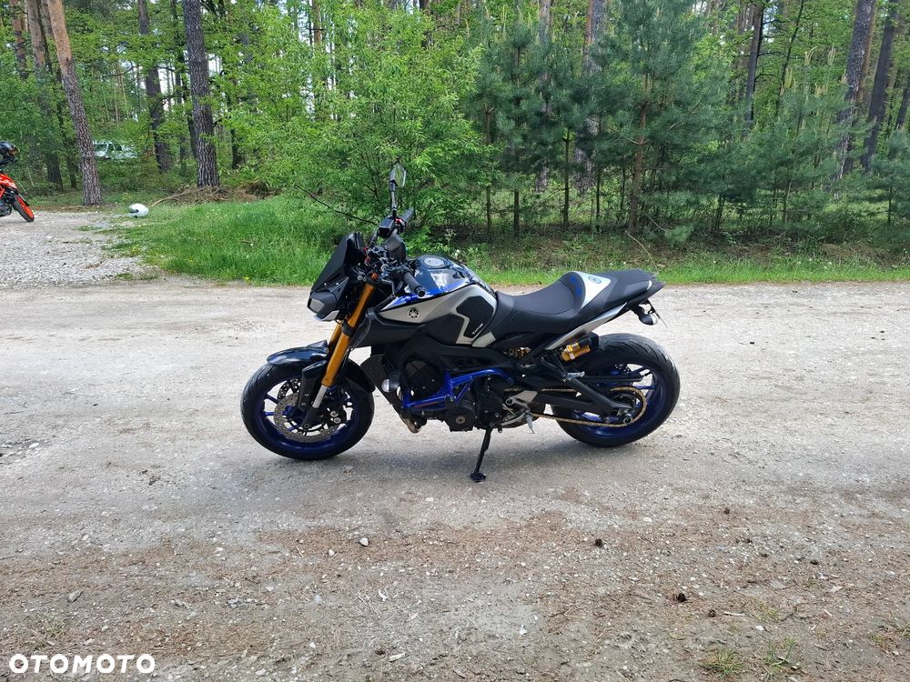 Yamaha MT - 6
