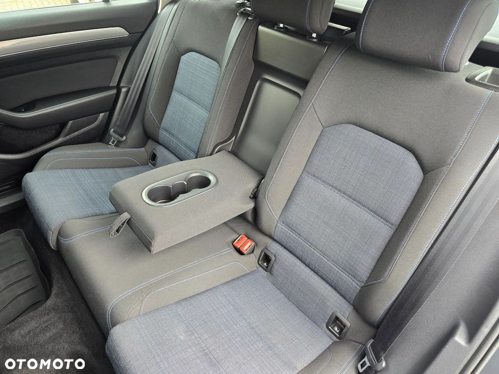 Volkswagen Passat Variant - 14